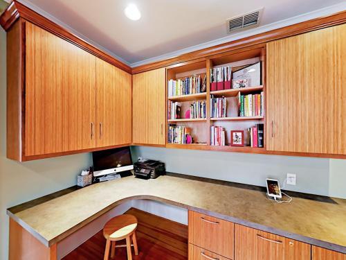 1212 Baylor Street Home