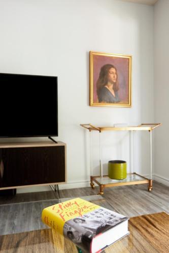 The Domain Premier Suites By Sonder