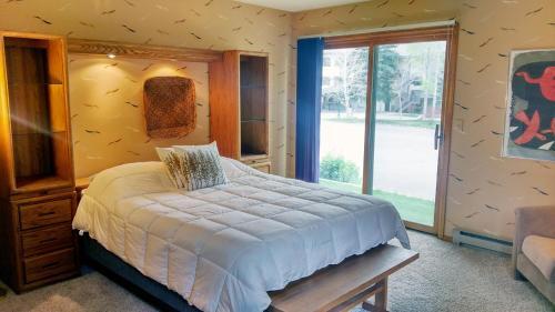 177 Lake Townhouse #d