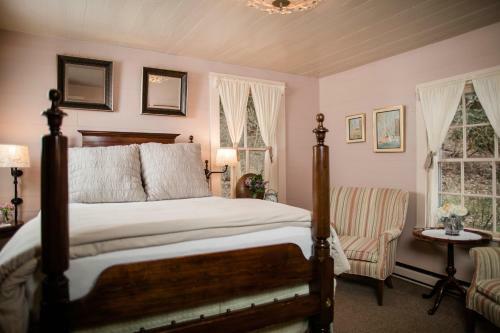 Bed & Breakfast The Mast Farm Inn