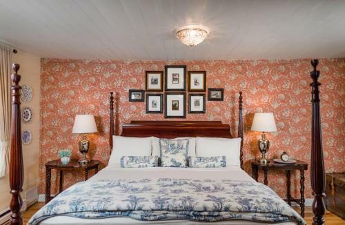 Bed & Breakfast The Mast Farm Inn