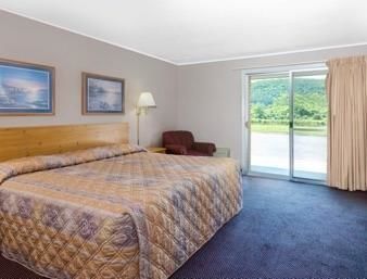 Hotel Super 8 Motel - Franklin