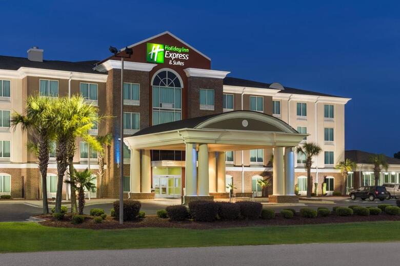 Holiday Inn Express Hotel & Suites Florence I-95 @ Hwy 327