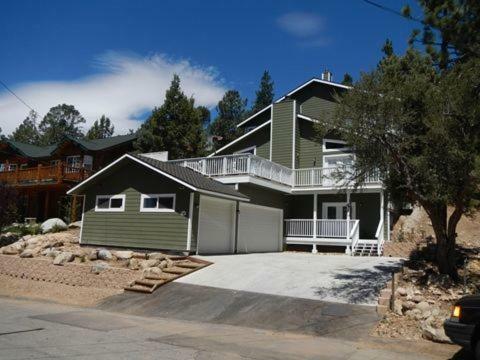 040 Bear Lake Retreat Home