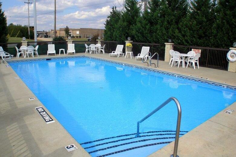 Hotel Best Western Inn & Suites - Monroe