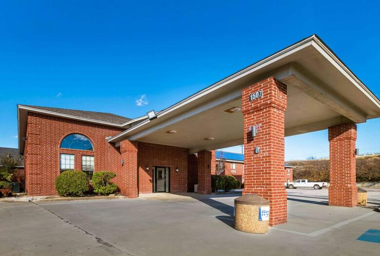 Hotel Ramada - Decatur Texas