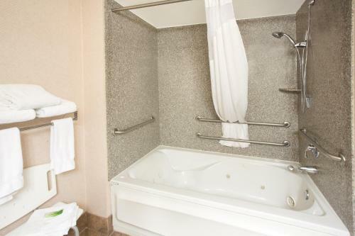 Hotel Holiday Inn Express Yreka-shasta Area