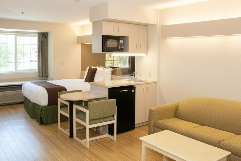 Hotel Microtel Inn And Suites By Wyn