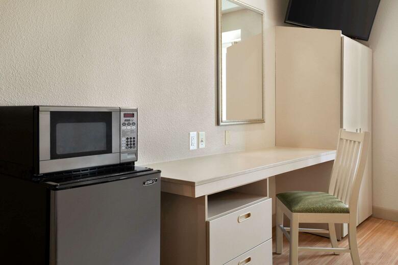 Hotel Microtel Inn And Suites By Wyn