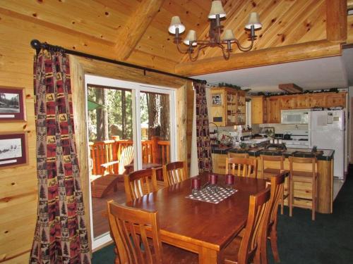 020 Skiers Paradise Home