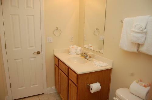 Oak Shores 160 - One Bedroom Apartment