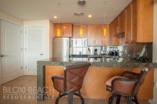 Ocean Club 1006 - Two Bedroom Apartment