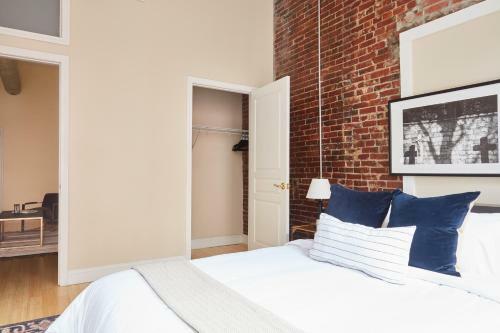 Apartamento Two-bedroom On Temple Place Apt 202