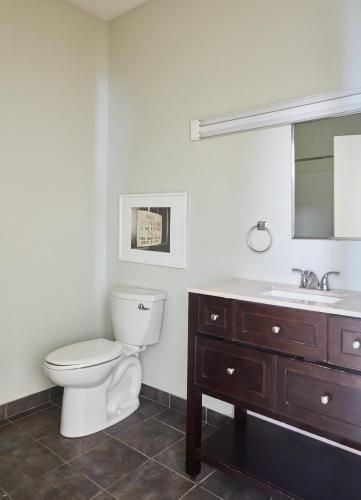 Apartamento Two-bedroom On Temple Place Apt 202