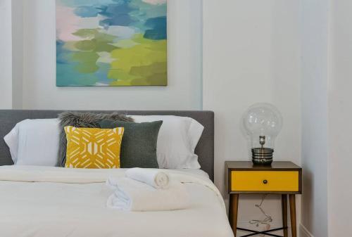 Apartamento Two-bedroom, One-bath Apt In North End