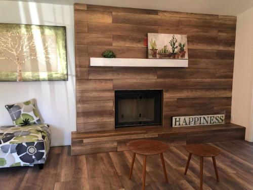 Beach Break With Heated Pool (sleeps 18)