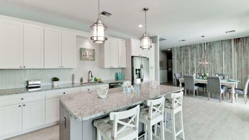 Tropical Oasis - Three Bedroom Home