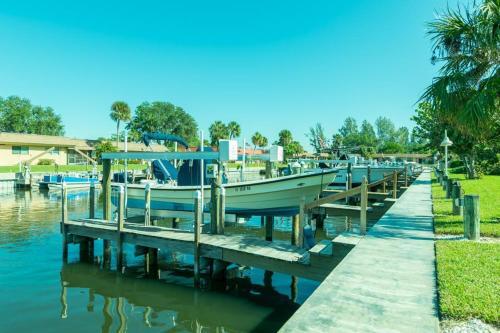 Waterway Two Bedroom Apartment, Unit 327
