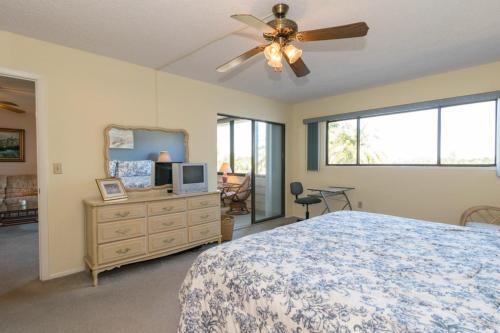 Waterway Two Bedroom Apartment, Unit 327