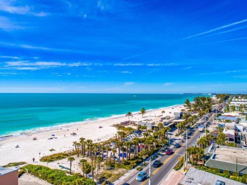 Apartamento Beach Bay Breeze Condo