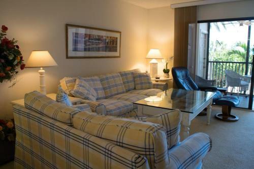 Coquina Moorings Two Bedroom Apartment, 102