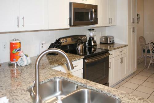 Absolute Anna Maria Two-bedroom Apartment