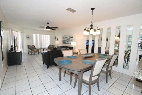 Absolute Anna Maria Two-bedroom Apartment