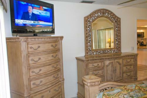 Absolute Anna Maria Two-bedroom Apartment