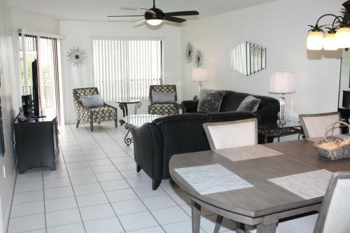 Absolute Anna Maria Two-bedroom Apartment
