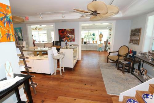 Absolute Anna Maria Two-bedroom Apartment