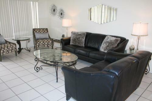 Absolute Anna Maria Two-bedroom Apartment