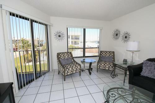 Absolute Anna Maria Two-bedroom Apartment