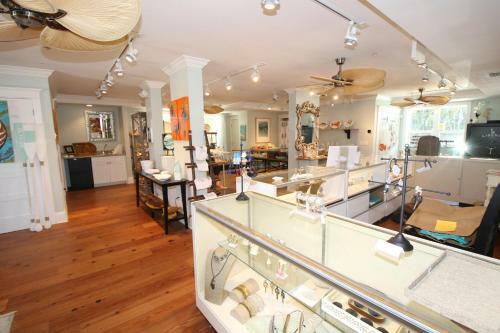 Absolute Anna Maria Two-bedroom Apartment