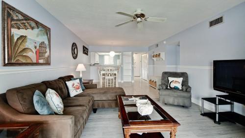 Apartamento Runaway Bay 242 - 1418878 Condo