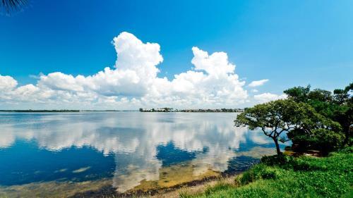 Apartamento Runaway Bay 242 - 1418878 Condo