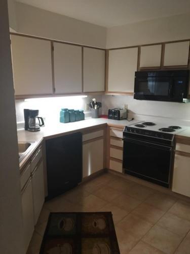 Apartamento Pointe Royale # 62-5 Condo