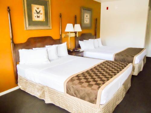 Hotel Branson Surrey Inn