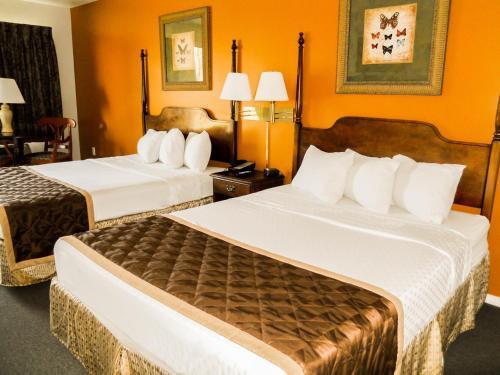 Hotel Branson Surrey Inn
