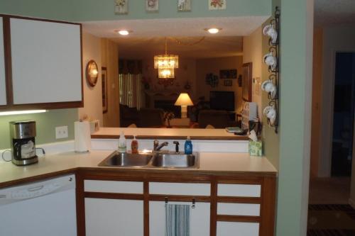 Pointe Royale Luxury Ground-floor 2bdr Condo (61-2)