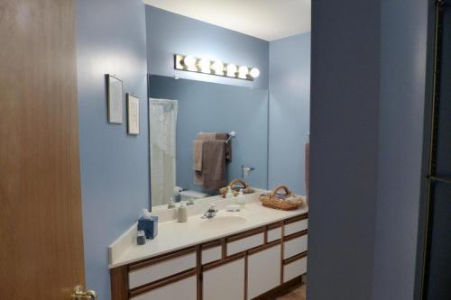 Pointe Royale Luxury Ground-floor 2bdr Condo (61-2)