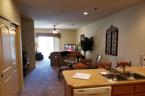 Royal Links At 1000 Hills Walk-in Two Bedroom