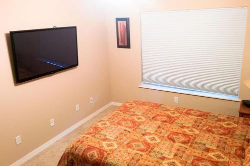 Indian Point Penthouse 3bdr Condo