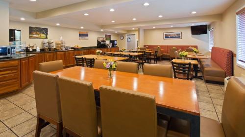 Hotel Best Western Plus Windjammer Inn & Conference Center