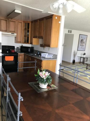 Apartamento Huge 2bd/2 Bath. Apt. Fully Furnished In Burbank