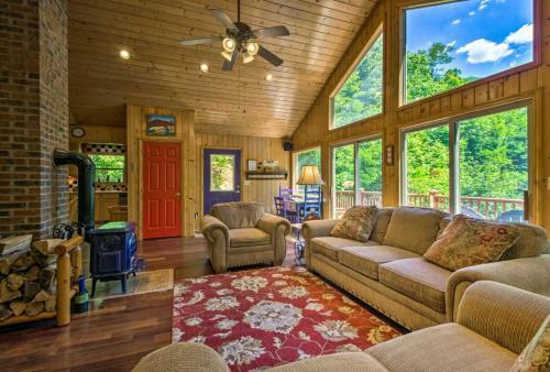 Lodge Nantahala Cabins