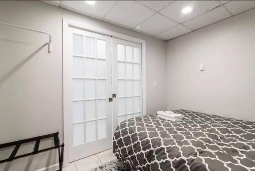 Large Home! 5br/2ba + Private Garden Williamsburg