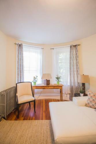 Apartamento Renovated 3 Bed, 2 Bath - Steps To Public Transportation