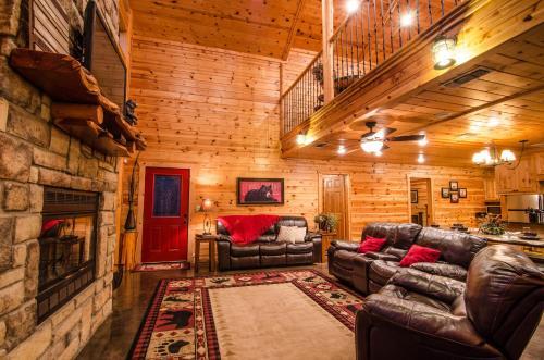 Big Bass Lodge Broken Bow Cabin