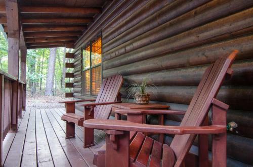 Bear Feet Retreat Cabin Broken Bow Cabin