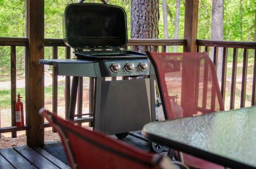 Finchs Nest Cabin Broken Bow Cabin